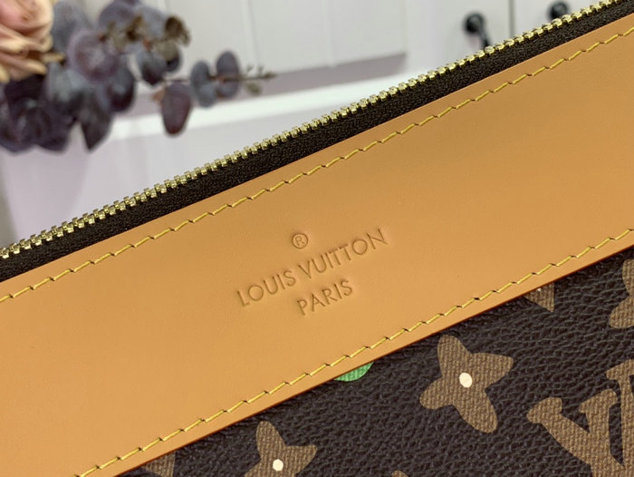 Louis Vuitton Pochette Voyage Souple M83568