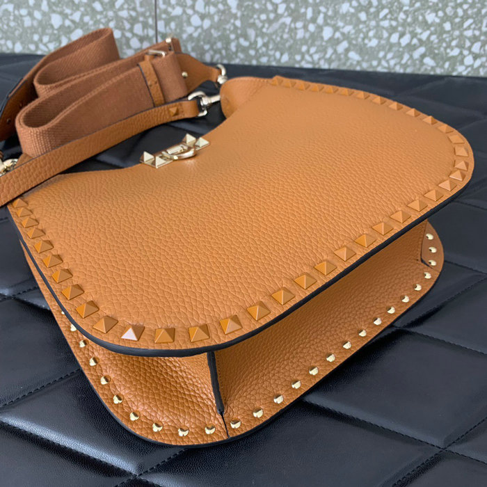 Valentino Garavani Rockstud Hobo Bag Camel V0042