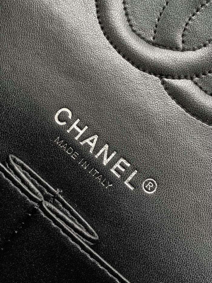 Classic Medium Chanel Tweed Flap Bag A01112