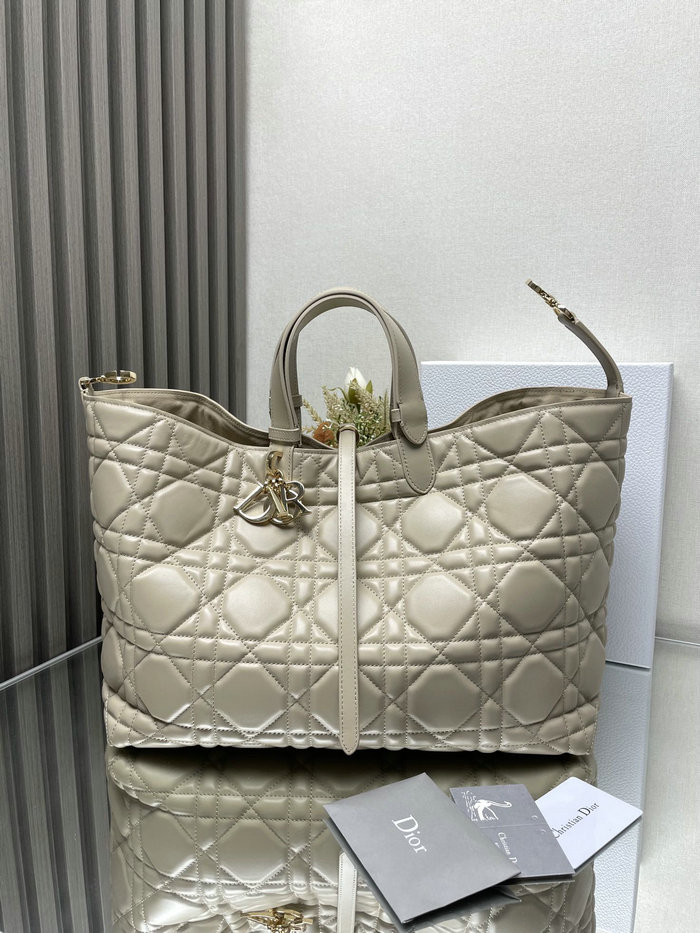 Large Dior Toujours Bag Beige M3319