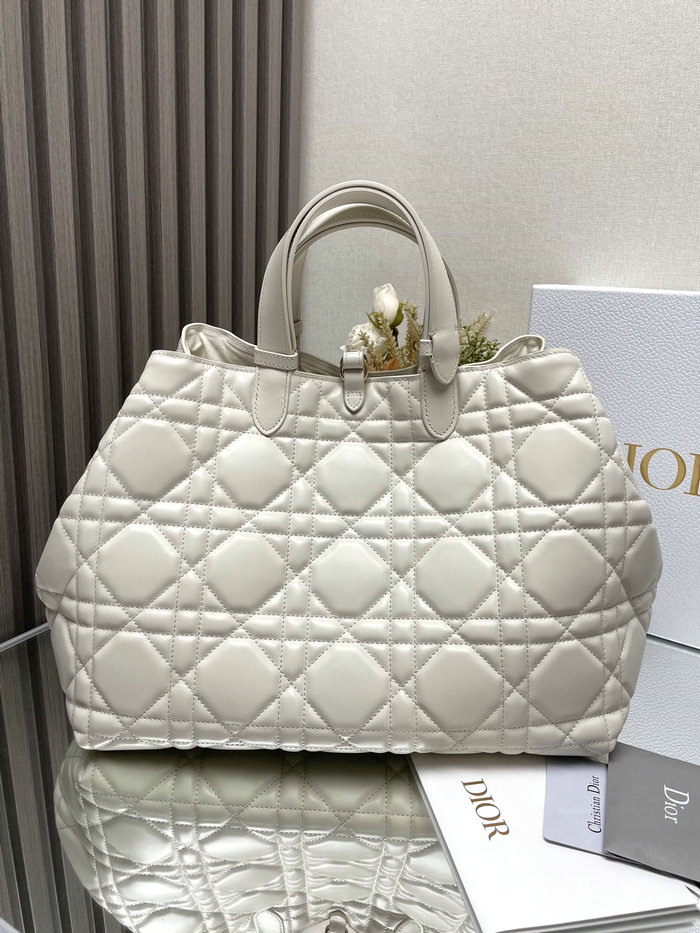 Large Dior Toujours Bag White M3319