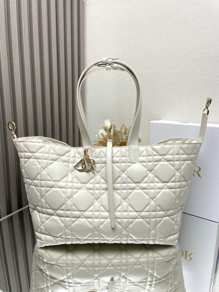 Large Dior Toujours Bag White M3319