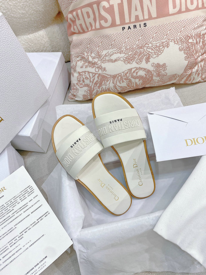 Dior Flat Sandals MSD041610