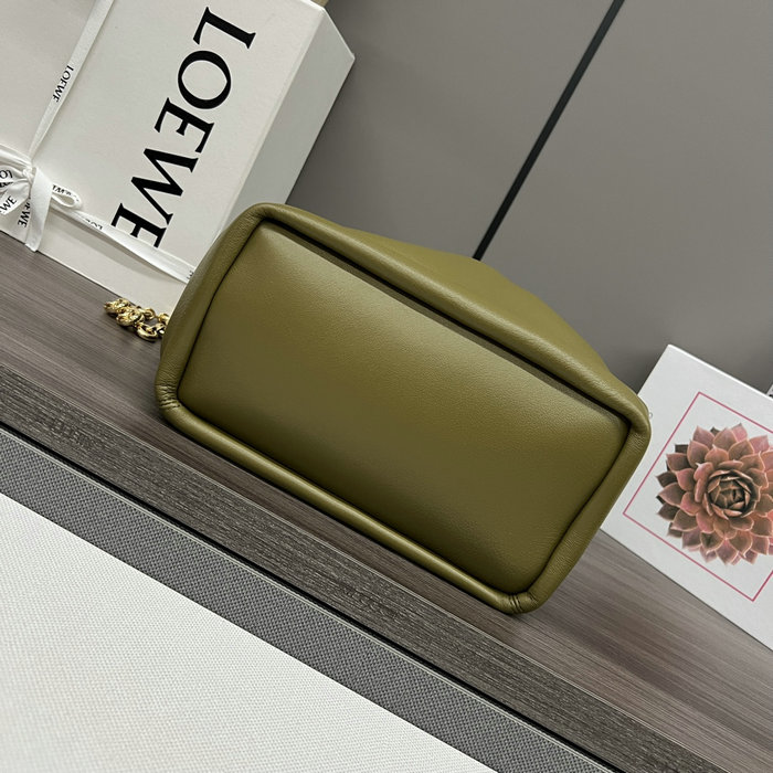 Loewe Small Squeeze bag Olive 652329