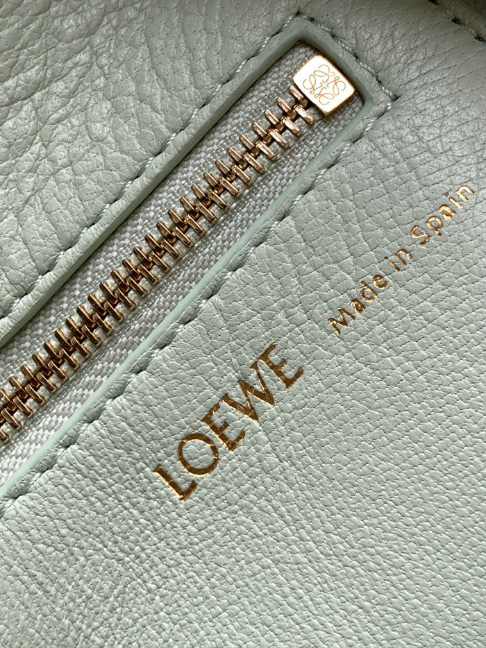 Loewe Small Squeeze bag Spring Jade 652329
