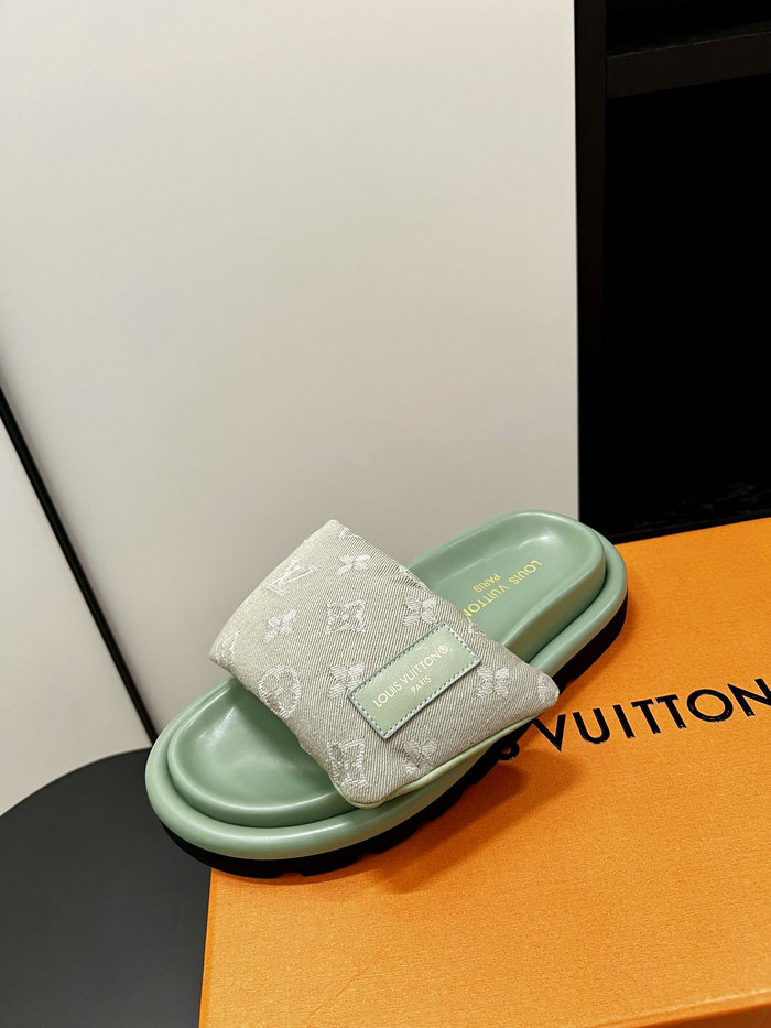 Louis Vuitton Pool Pillow Flat Comfort Mules MSL042606