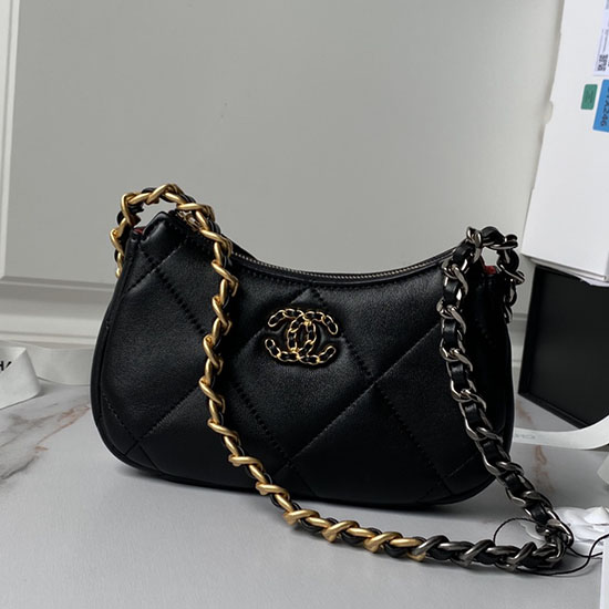 Chanel 19 Clutch With Chain Black AP3763