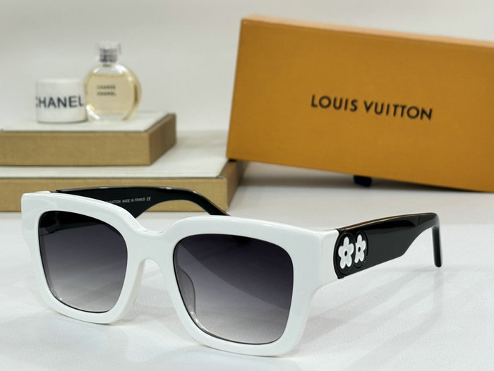 Louis Vuitton Sunglasses MGL051501