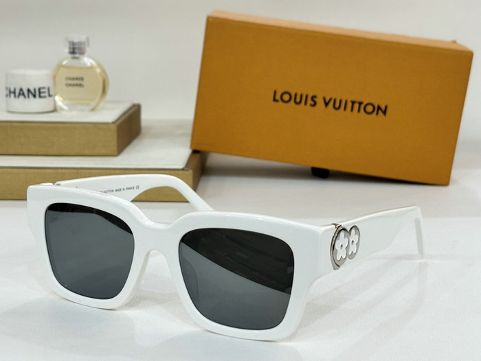 Louis Vuitton Sunglasses MGL051501