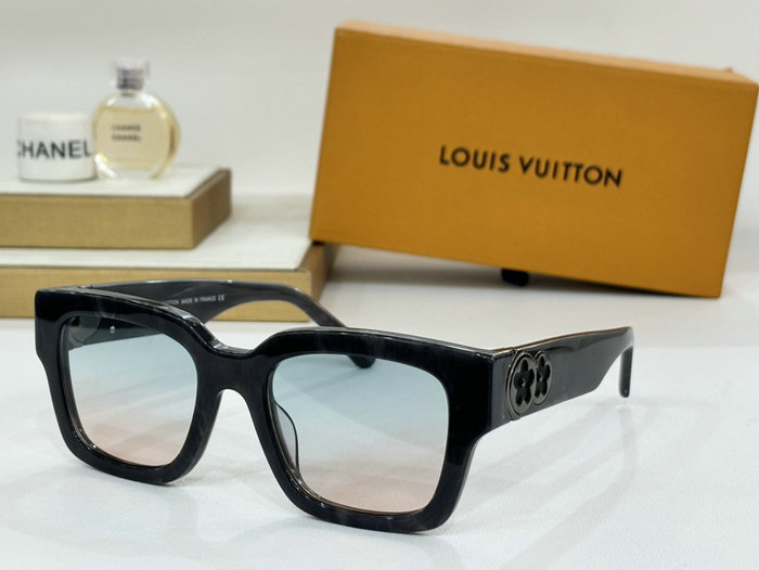 Louis Vuitton Sunglasses MGL051501