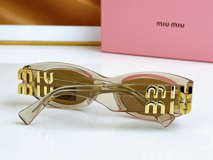 Miu Miu Sunglasses MGM051501