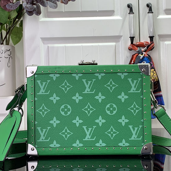Louis Vuitton Clutch Box Green M11049
