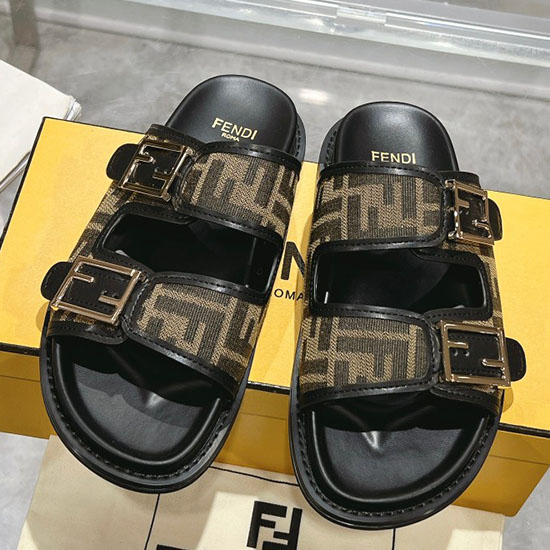 Fendi Sandals SFS60611