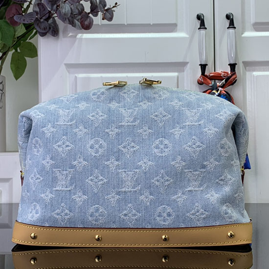 Louis Vuitton Pochette Cosmetique GM M24317