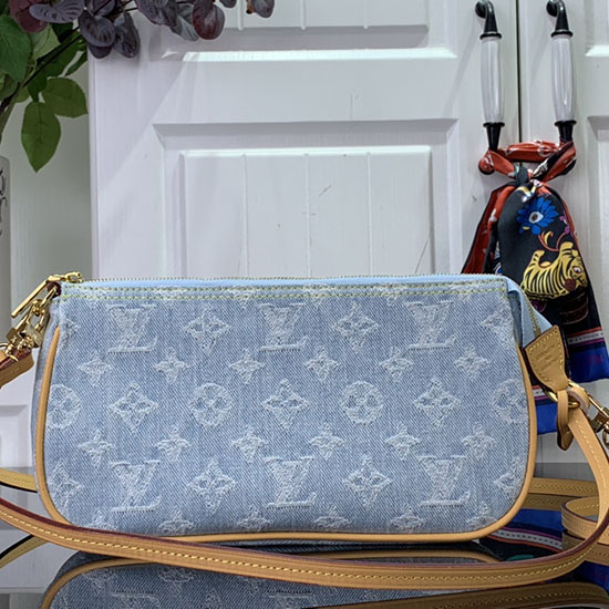 Louis Vuitton Pochettep Accessories Mila M82962
