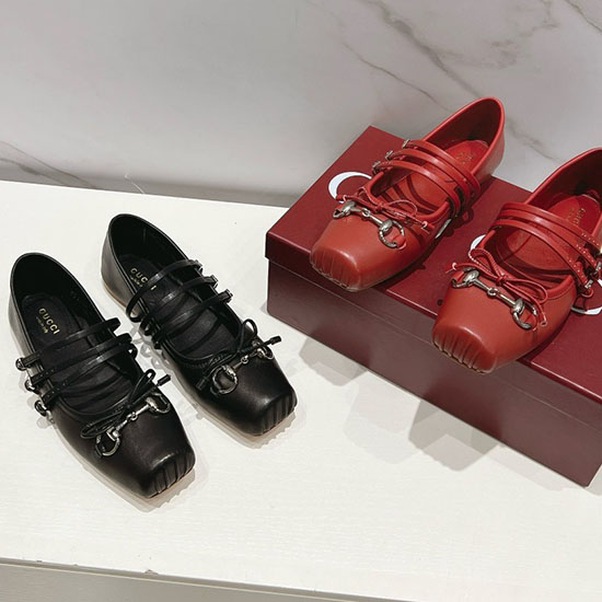 Gucci Flats SGF62803