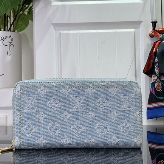 Louis Vuitton Zippy Wallet M82958