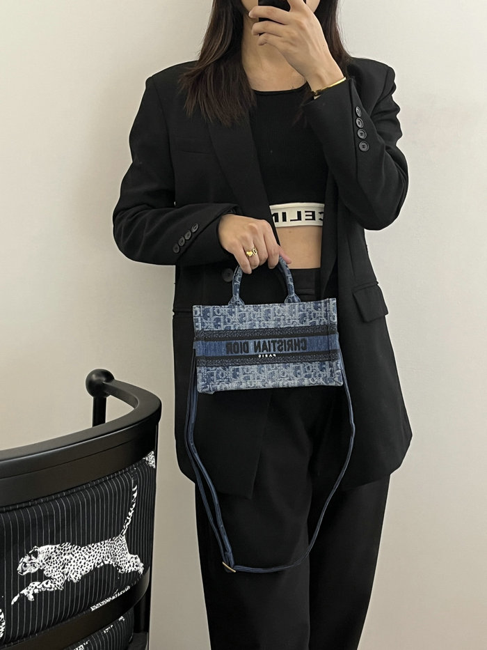 Mini Dior Book Tote S5573
