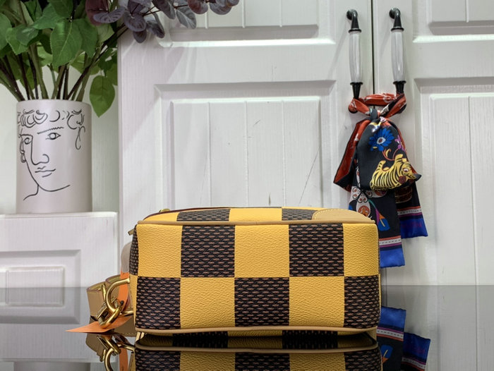 Louis Vuitton Chess Messenger N40562