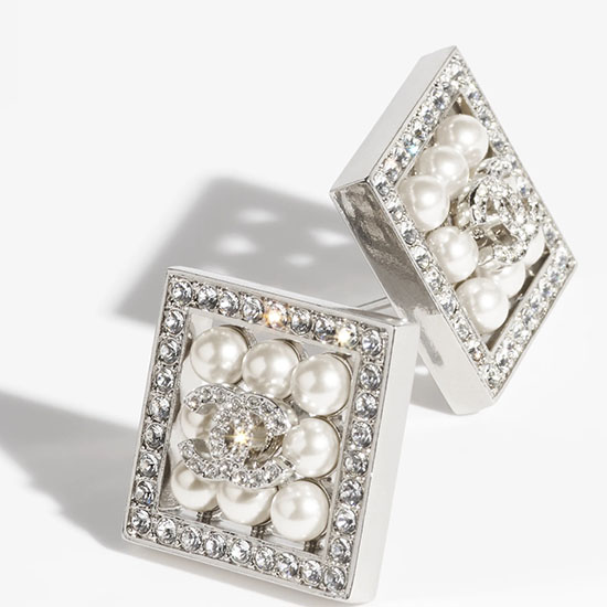 Chanel Earrings CE71813