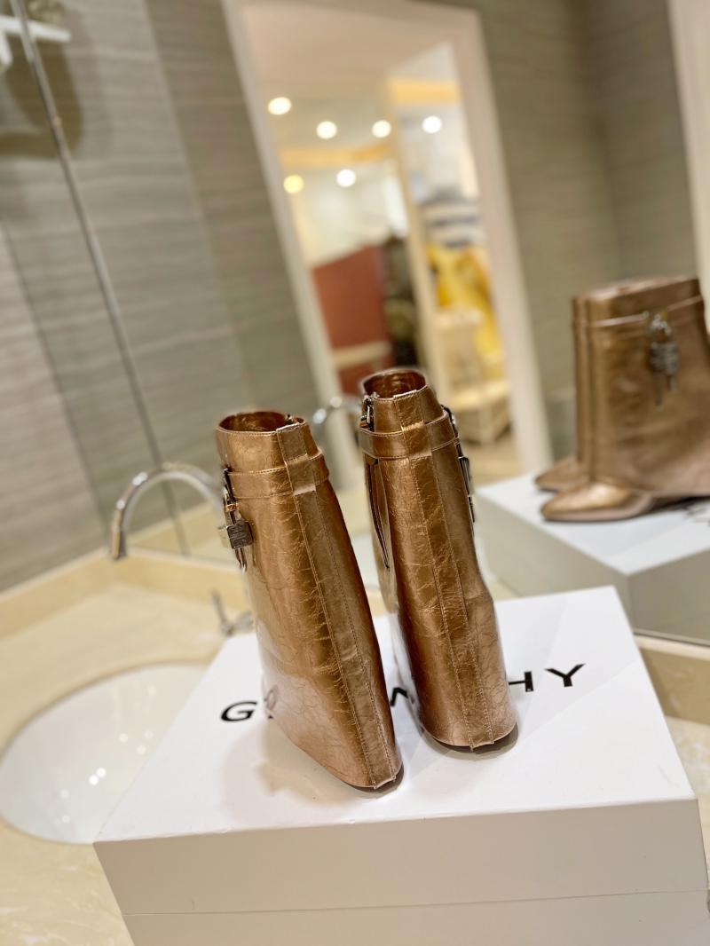 Givenchy Shark Lock Ankle Boots SGB72553