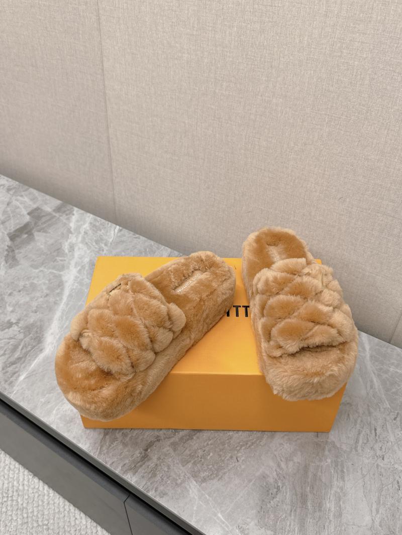 Louis Vuitton Wool Slippers SLS81601