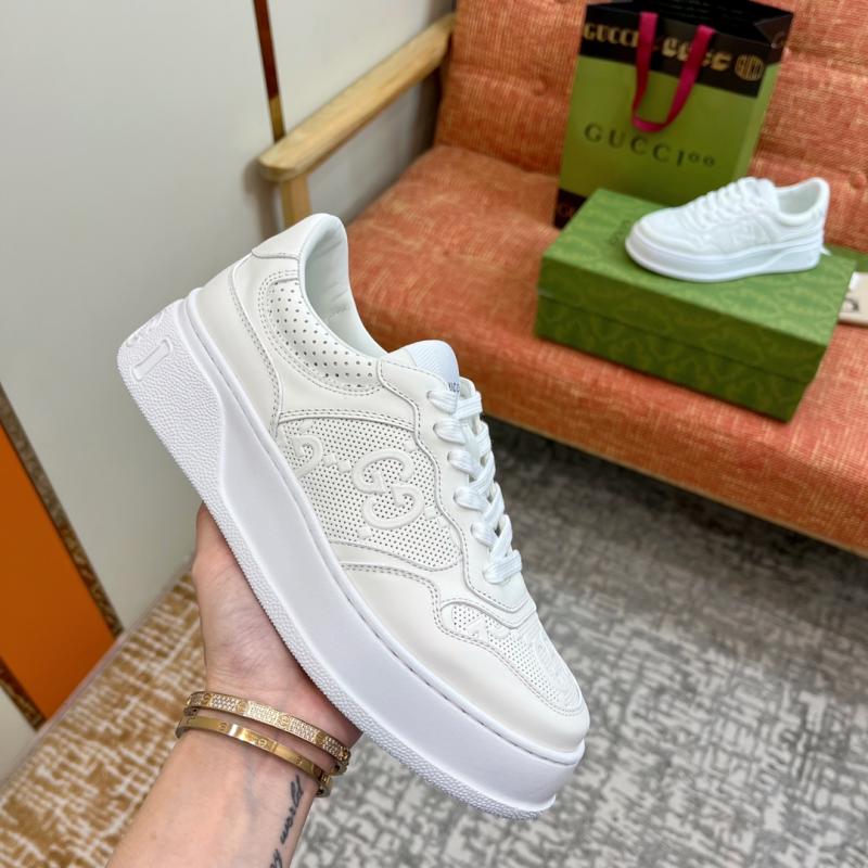 Gucci Sneakers SGS21702