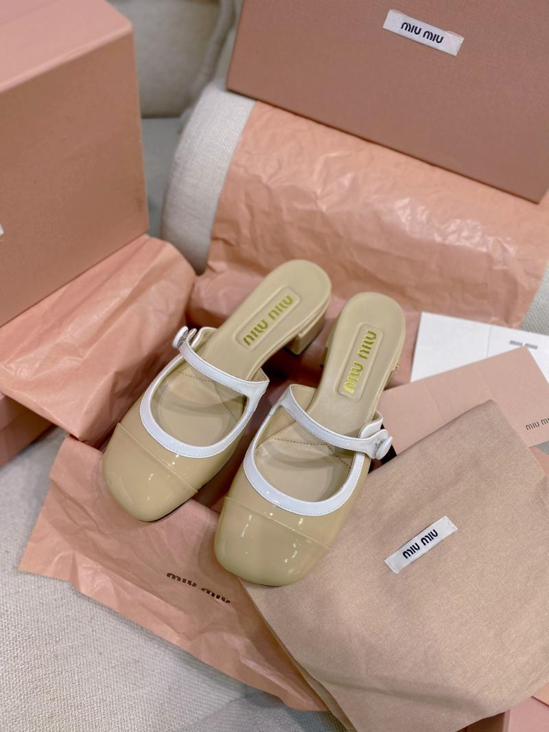 Miu Miu Pumps SMP21801