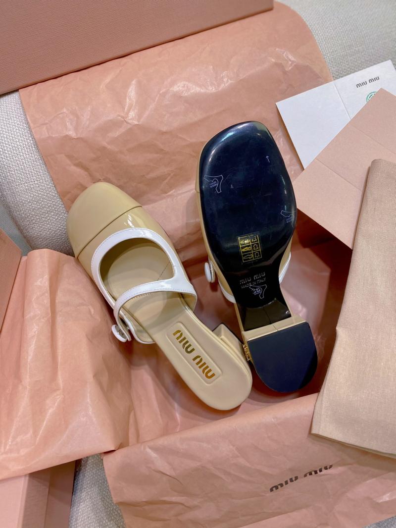 Miu Miu Pumps SMP21801