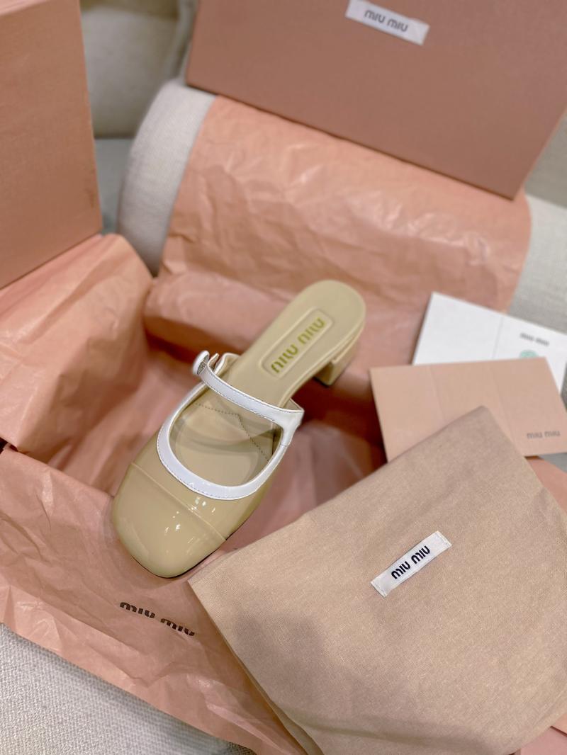 Miu Miu Pumps SMP21801