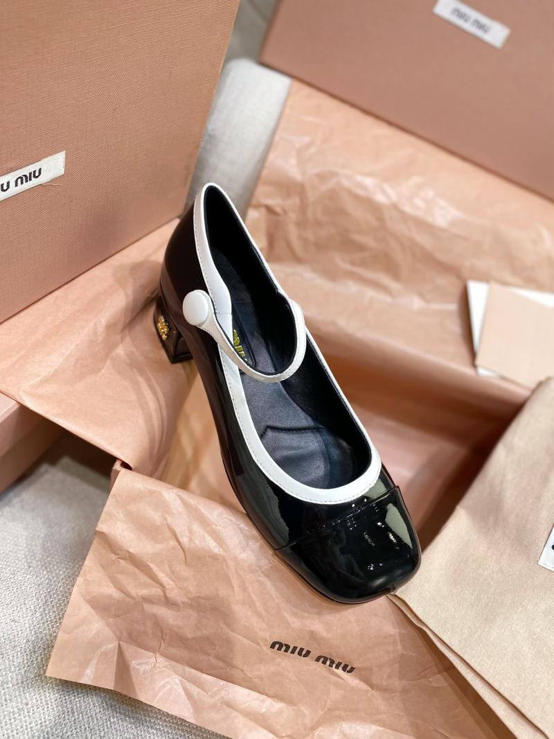 Miu Miu Pumps SMP21802