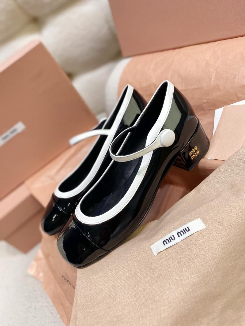 Miu Miu Pumps SMP21802