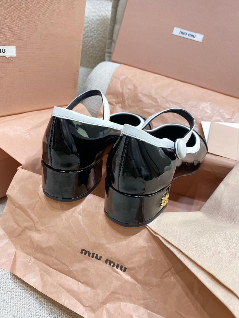 Miu Miu Pumps SMP21802