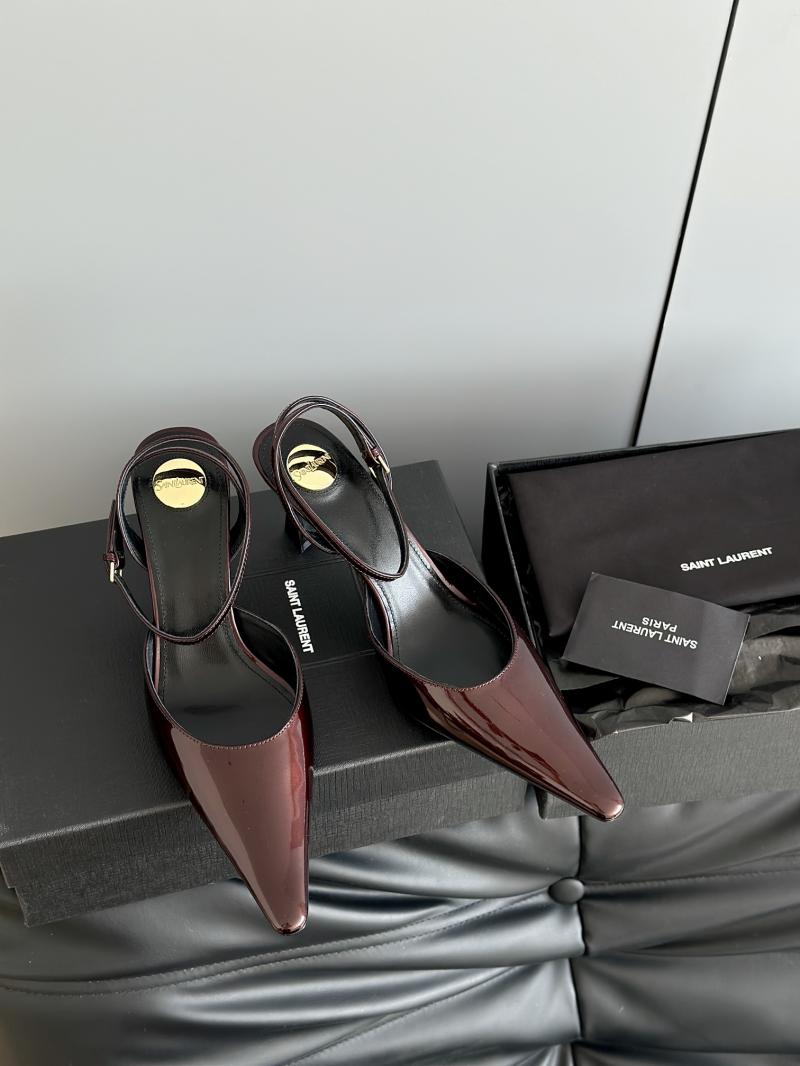 Saint Laurent Pumps SCP122102