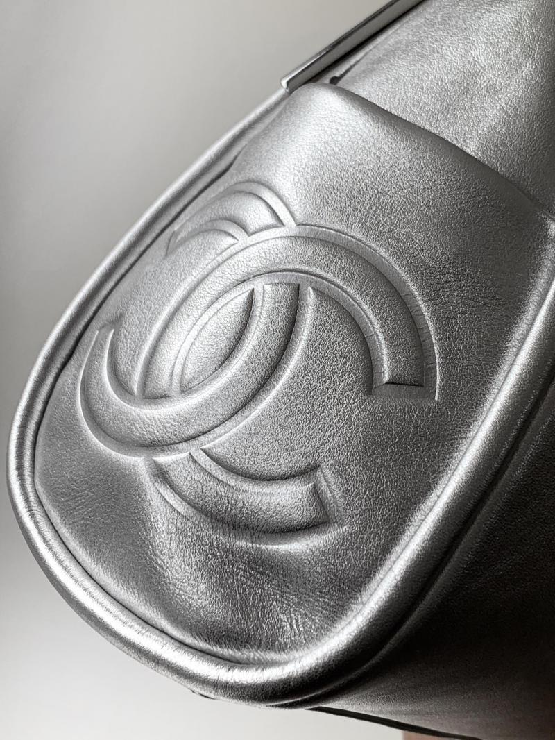 Chanel Calfskin Shoulder Bag AS2507 Silver