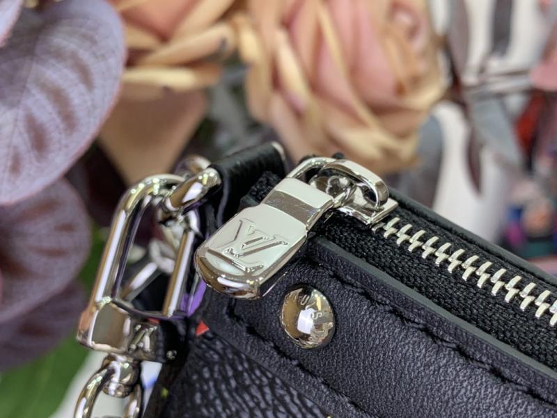 LV x TM Pochette Accessoires M13404 Black