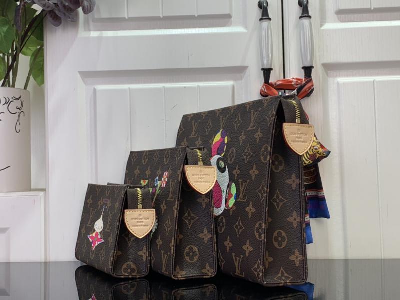 LV x TM Trio Toiletry Pouch M13762