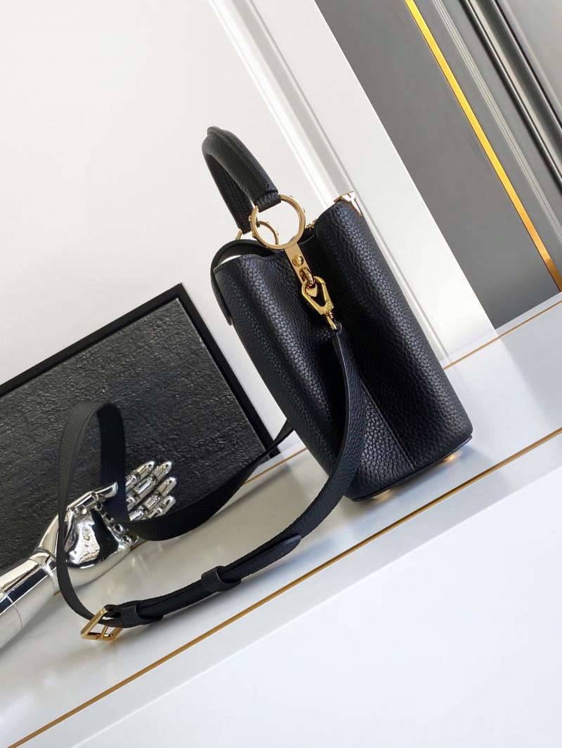 Louis Vuitton Capucines BB M25404 Black