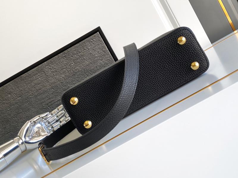 Louis Vuitton Capucines BB M25404 Black