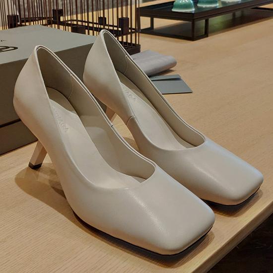 Balenciaga Pumps SCB30401