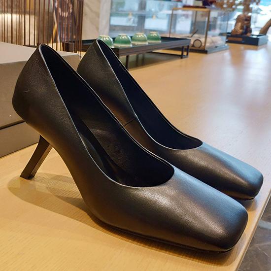 Balenciaga Pumps SCB30403