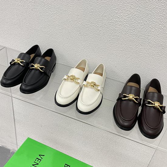 Bottega Veneta Loafers SBVL31201