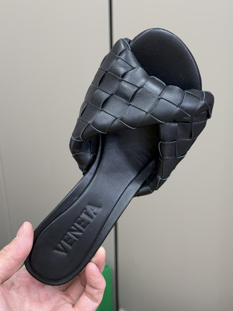Bottega Veneta Sandals SBVS30601