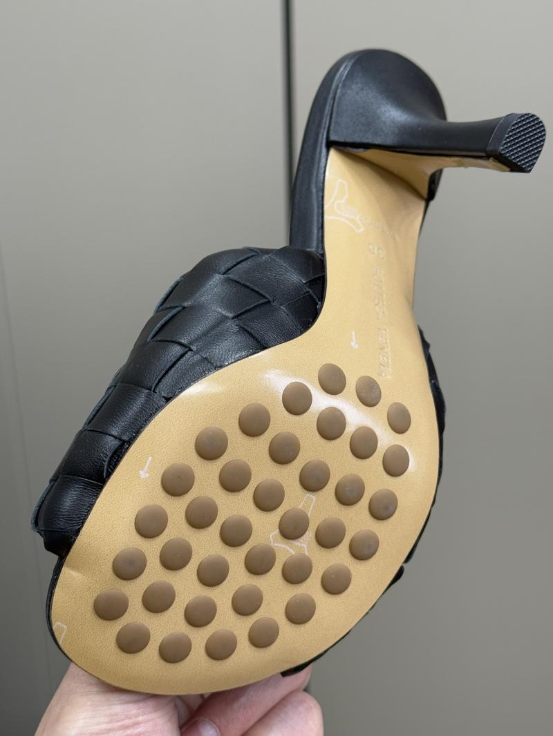 Bottega Veneta Sandals SBVS30601