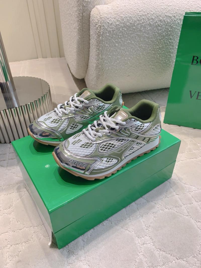 Bottega Veneta Unisex Sneakers SBVS31302