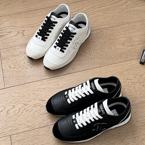 Chanel Sneakers SCS22310