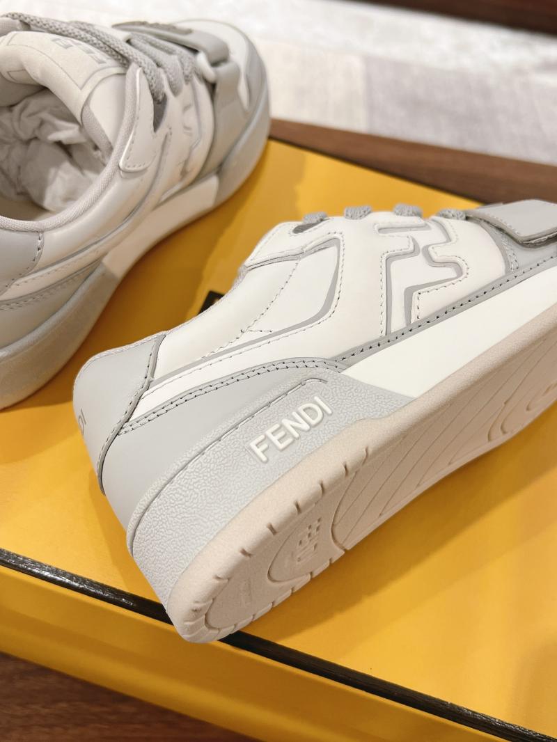 Fendi Sneakers SFS30802