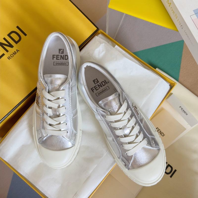 Fendi Unisex Sneakers SFS31401