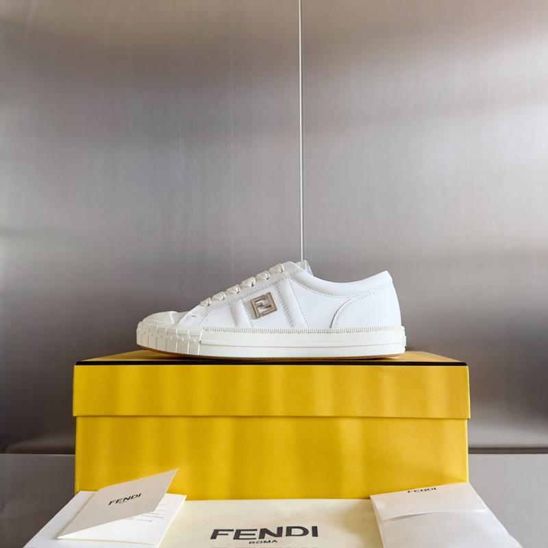 Fendi Unisex Sneakers SFS31402