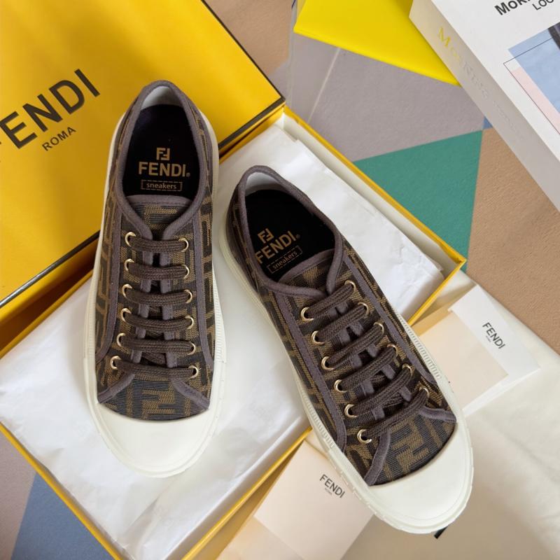 Fendi Unisex Sneakers SFS31405